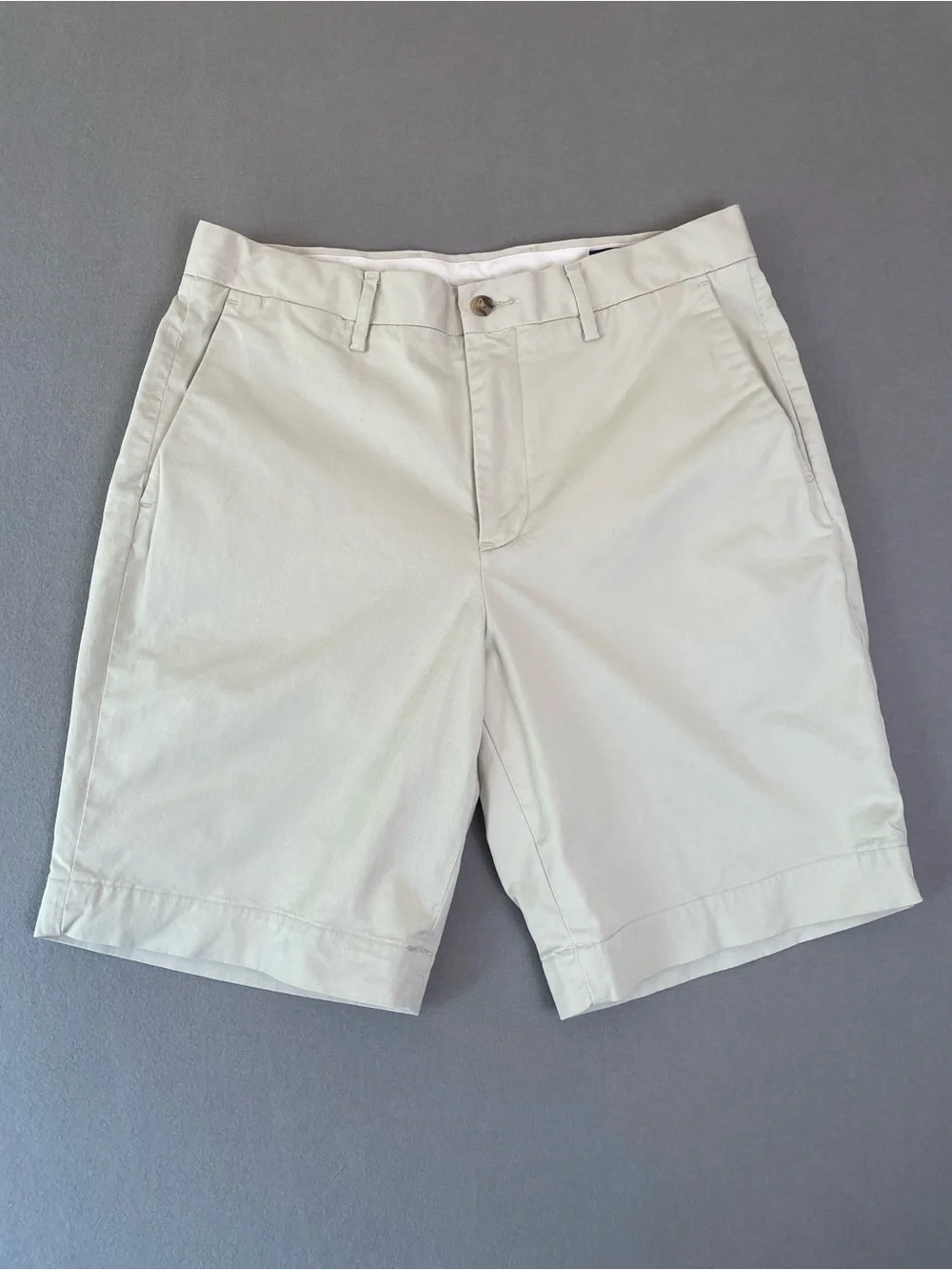 Polo by Ralph Lauren Men's Stone Khaki Flat Front Chino Shorts Size 31